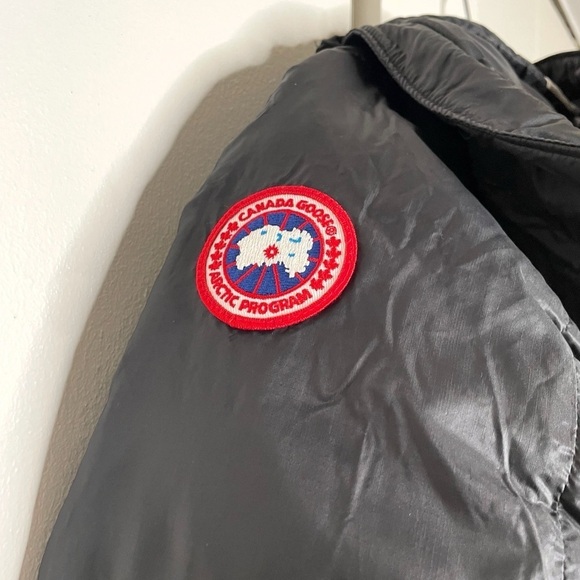 Canada Goose Camp Hooded Coat Jacket - Picture 7 of 10